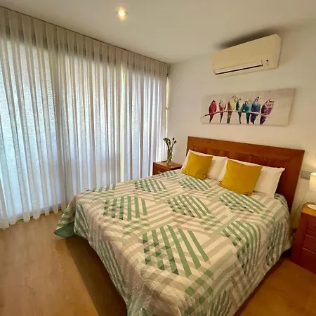 2 Big Terraces Penthouse Center *